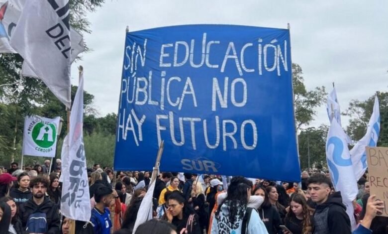 Marcha universitaria